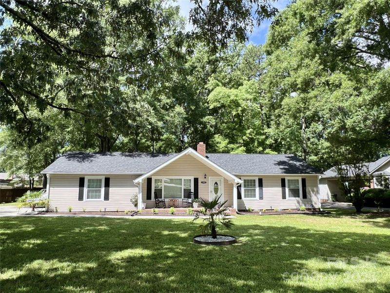 1937 Hickory Dr, Lancaster, SC 29720
