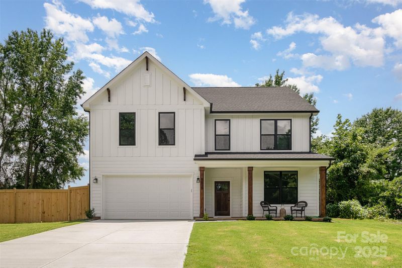 9615 Riviera Dr, Sherrills Ford, NC 28673