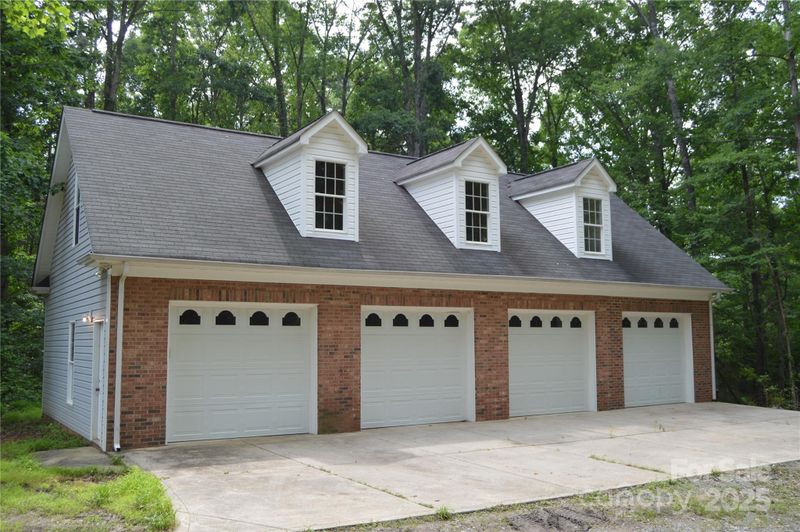 4411 Quail Ridge Dr, Mint Hill, NC 28227