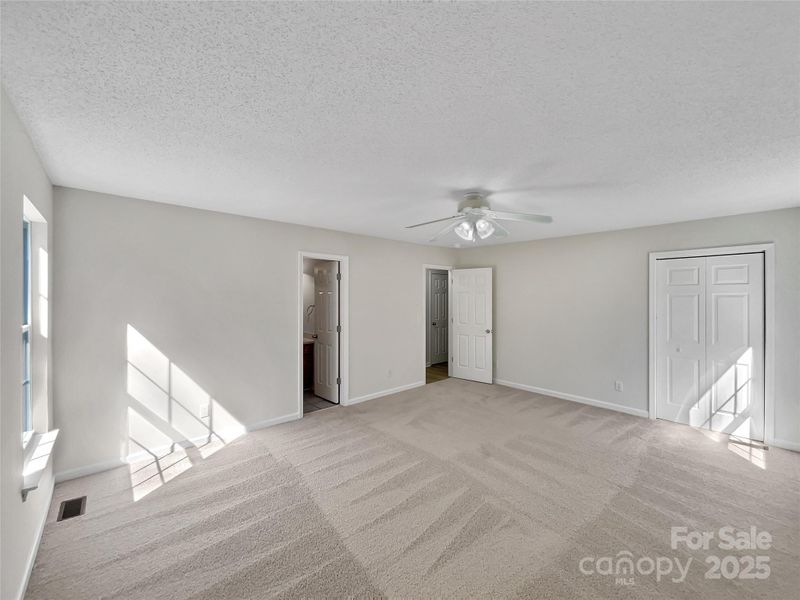 331 Don Mccarter Dr, Clover, SC 29710