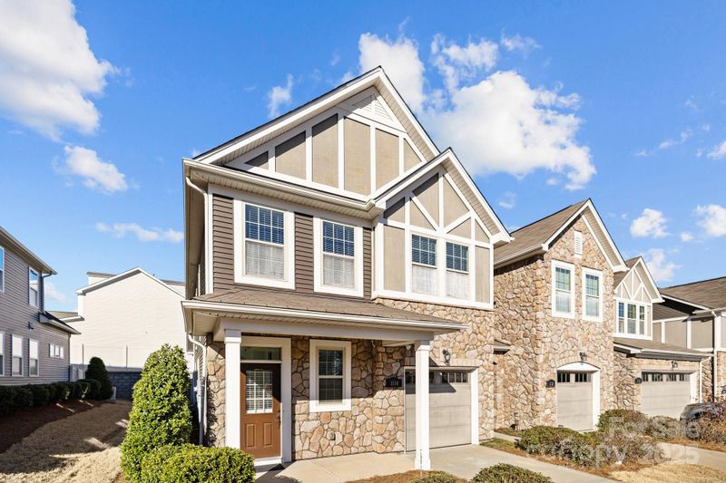 1114 Roderick Dr, Fort Mill, SC 29708