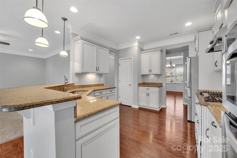 141 Planters Dr, Statesville, NC 28677
