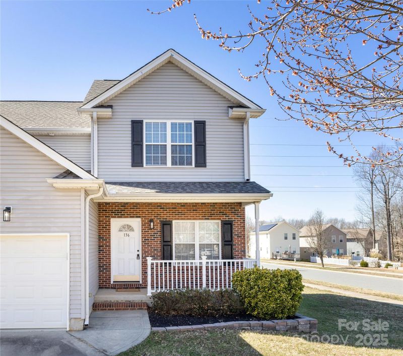 136 Ridge Bluff Rd, Mooresville, NC 28115
