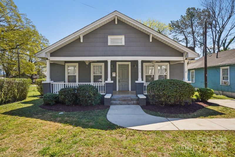 1105 Vanizer St, Charlotte, NC 28208