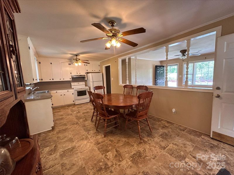 2458 Morningside Dr, Lancaster, SC 29720
