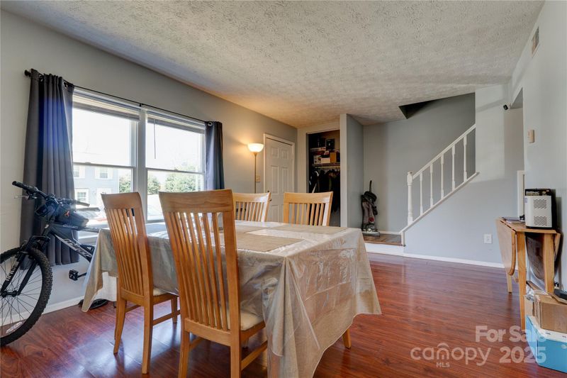 7633 Holly Grove Ct, Charlotte, NC 28227