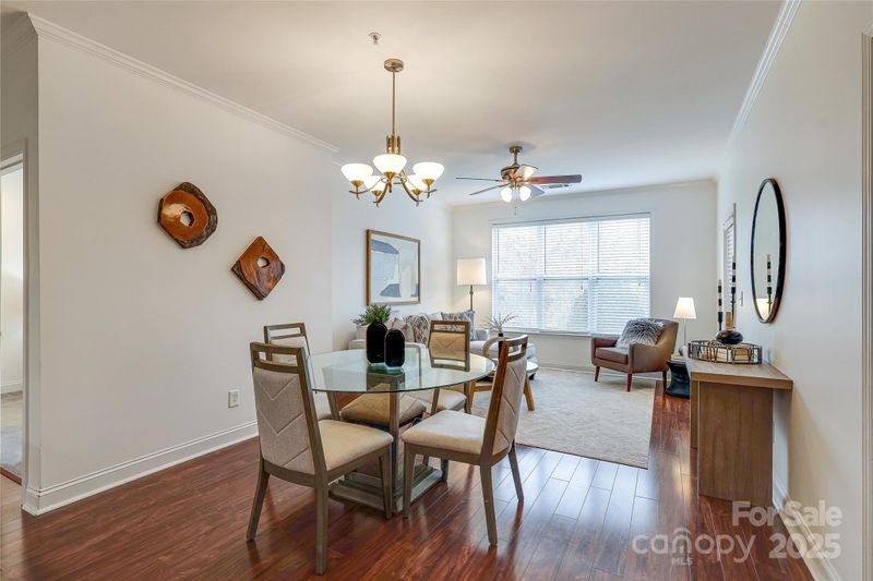 1000 E Woodlawn Rd #110, Charlotte, NC 28209