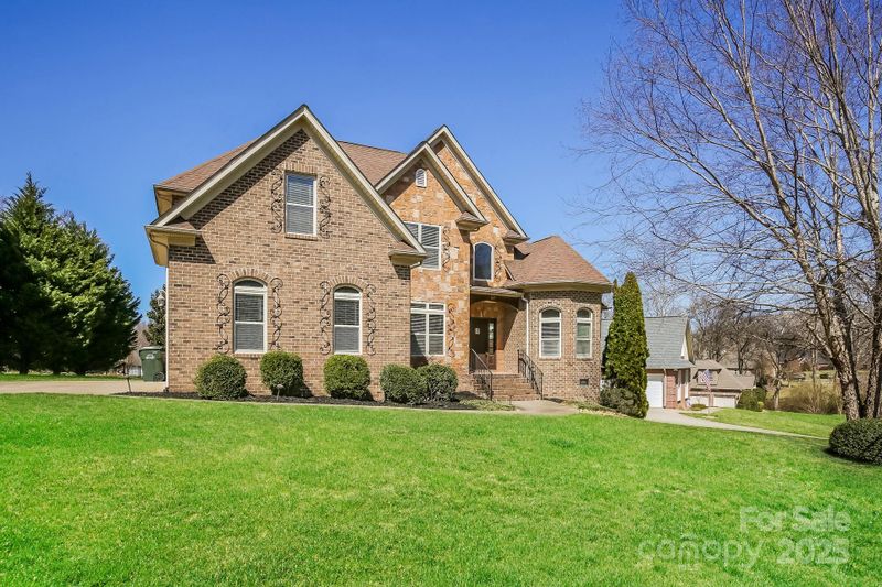1125 Bugle Ln, Newton, NC 28658