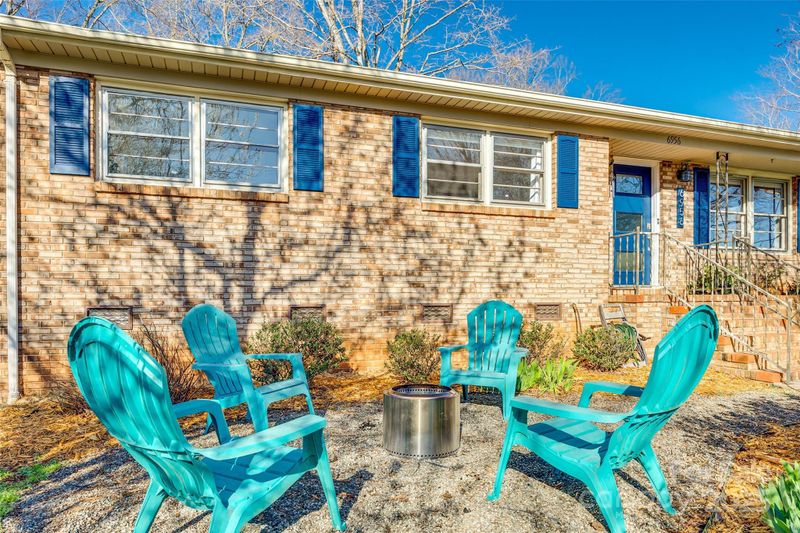 6956 Oakstone Pl, Charlotte, NC 28210