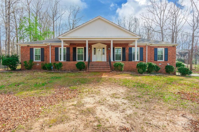 406 Forest Dr, York, SC 29745