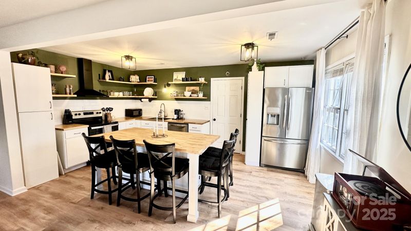 4342 Valeview Ln, Charlotte, NC 28269