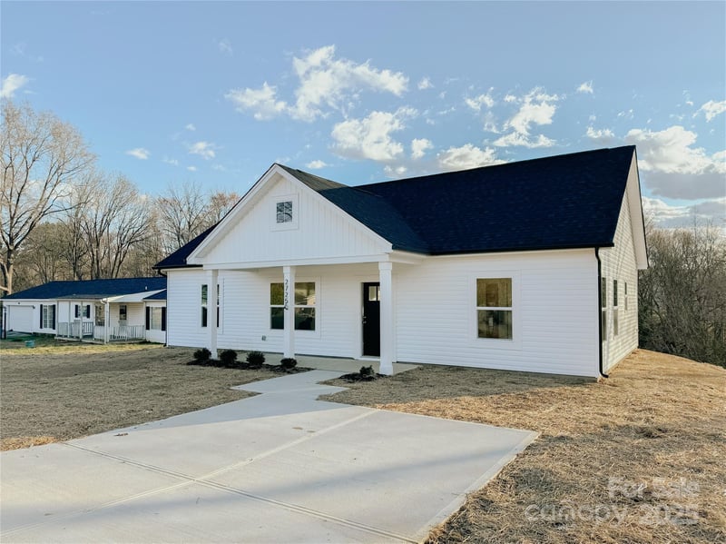 2725 Lyla Ave, Kannapolis, NC 28027