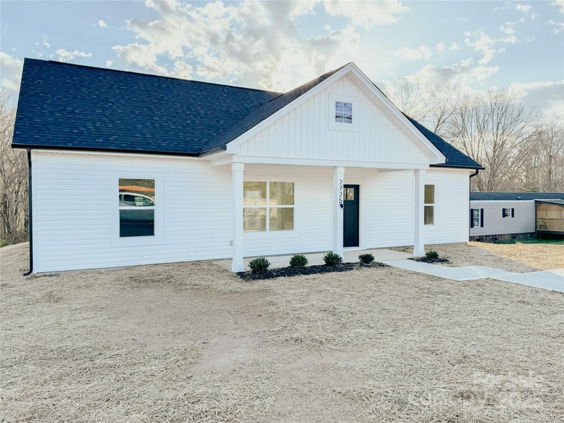 2725 Lyla Ave, Kannapolis, NC 28027
