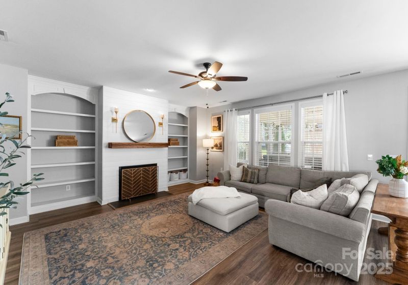 1016 Forbishire Dr, Matthews, NC 28104