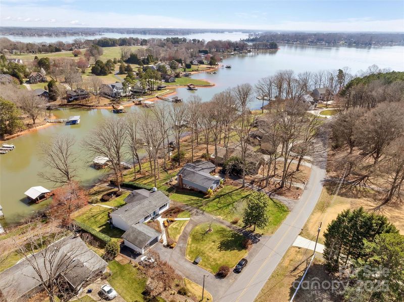 5064 Lynwood Rd, Sherrills Ford, NC 28673