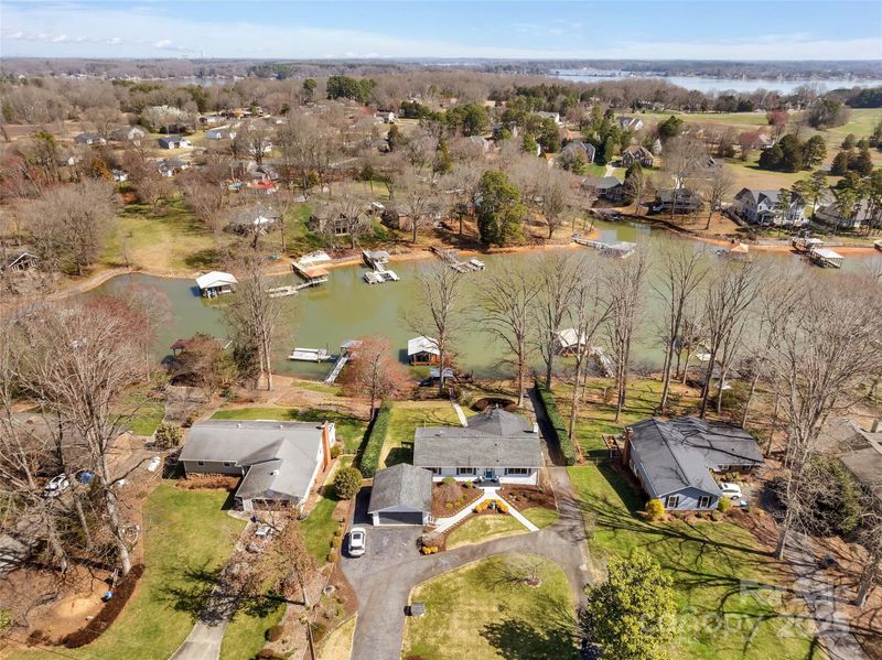 5064 Lynwood Rd, Sherrills Ford, NC 28673