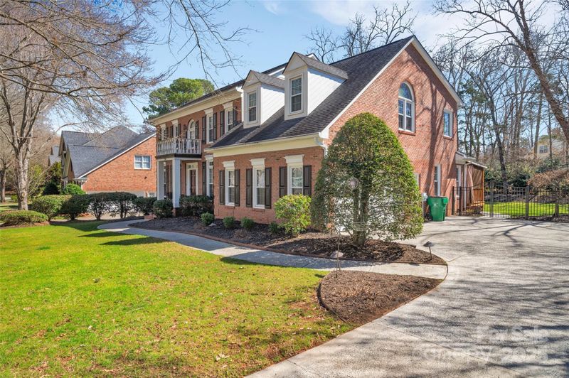 7200 Graybeard Ct, Charlotte, NC 28226
