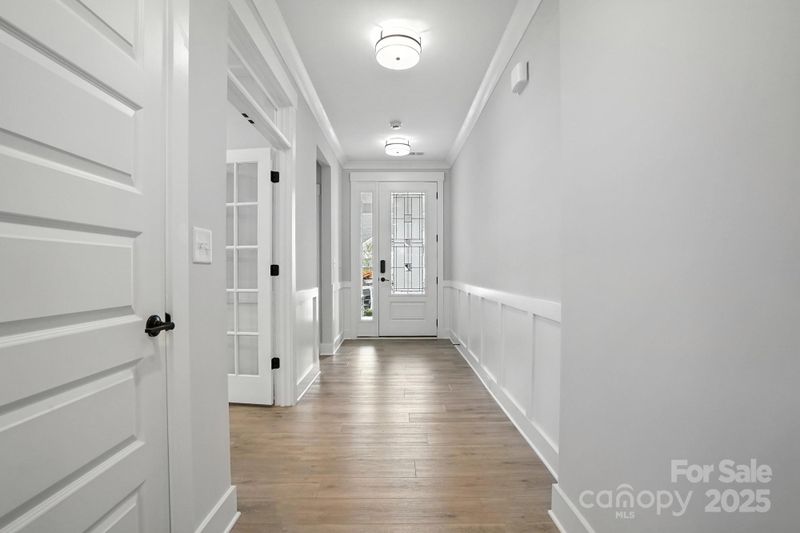 121 N Prestwick Way, Mooresville, NC 28115