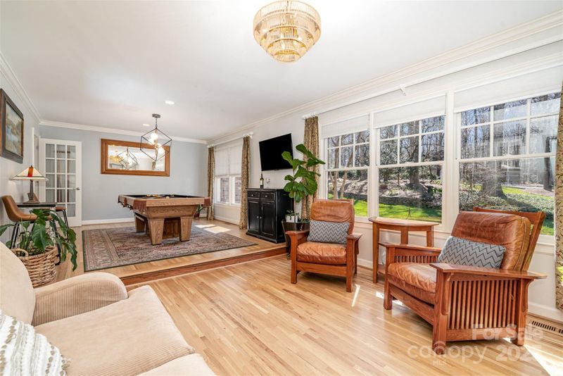 9417 Valley Rd, Charlotte, NC 28270