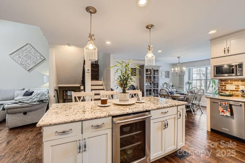 8904 Saint Pierre Ln, Charlotte, NC 28277