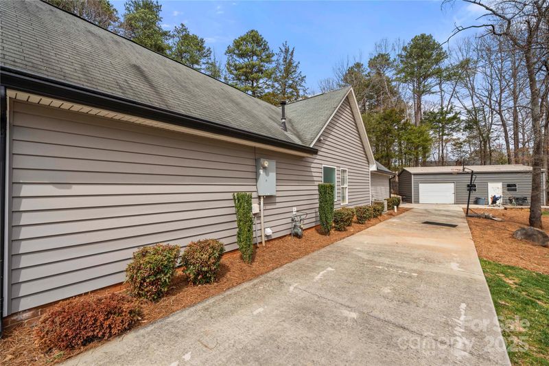 7219 Morningdew Ct, Denver, NC 28037