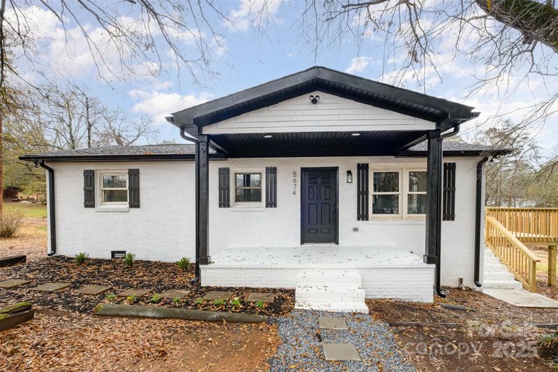 5674 Alan D Good Ln, Conover, NC 28613