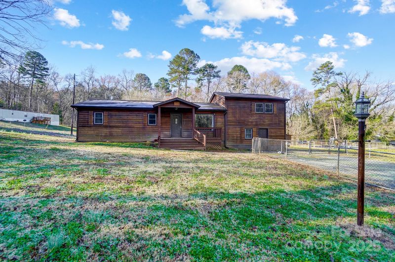 455 Pinhook Loop Rd, Gastonia, NC 28056