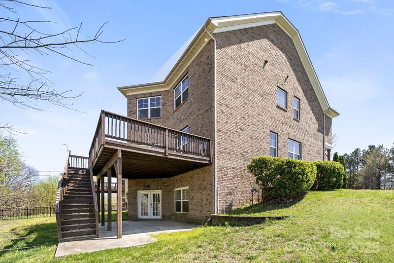 2251 Barrowcliffe Dr NW, Concord, NC 28027