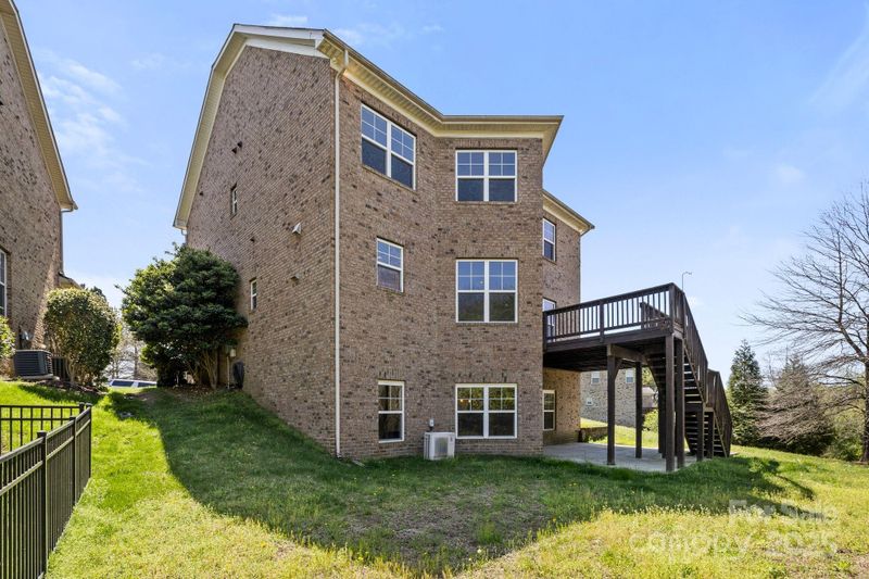2251 Barrowcliffe Dr NW, Concord, NC 28027