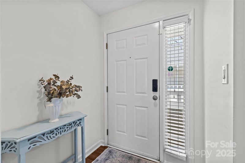 2719 Selwyn Ave #24, Charlotte, NC 28209