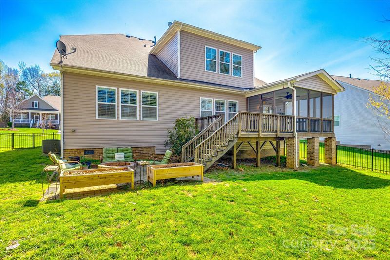 1092 Hallow Lake Ter, Clover, SC 29710