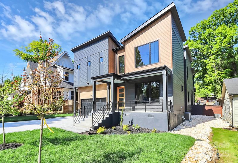 2421 Barry St, Charlotte, NC 28205