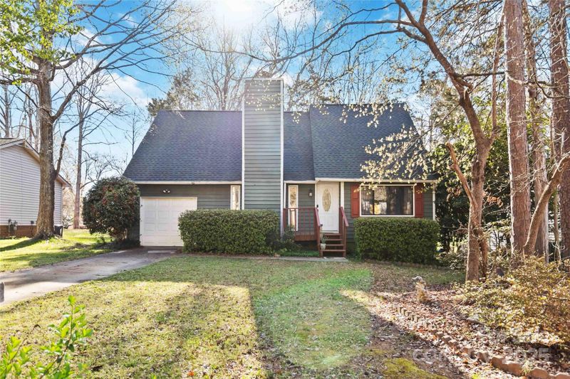 5012 Rolling Oak Ln, Charlotte, NC 28227