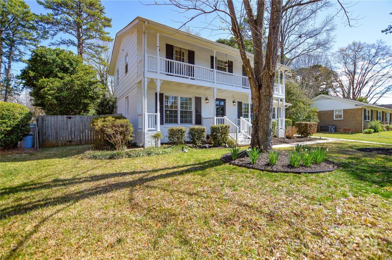 5943 Charing Pl, Charlotte, NC 28211