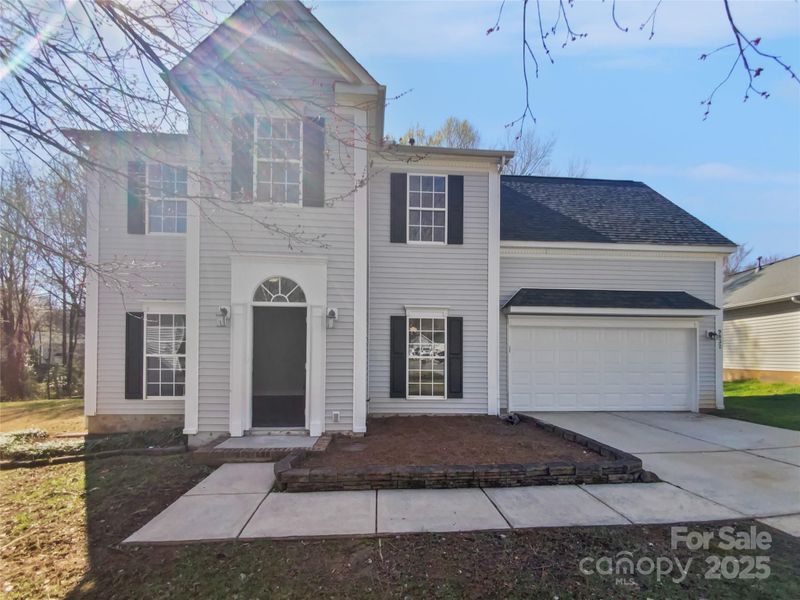 9832 Veronica Dr, Charlotte, NC 28215