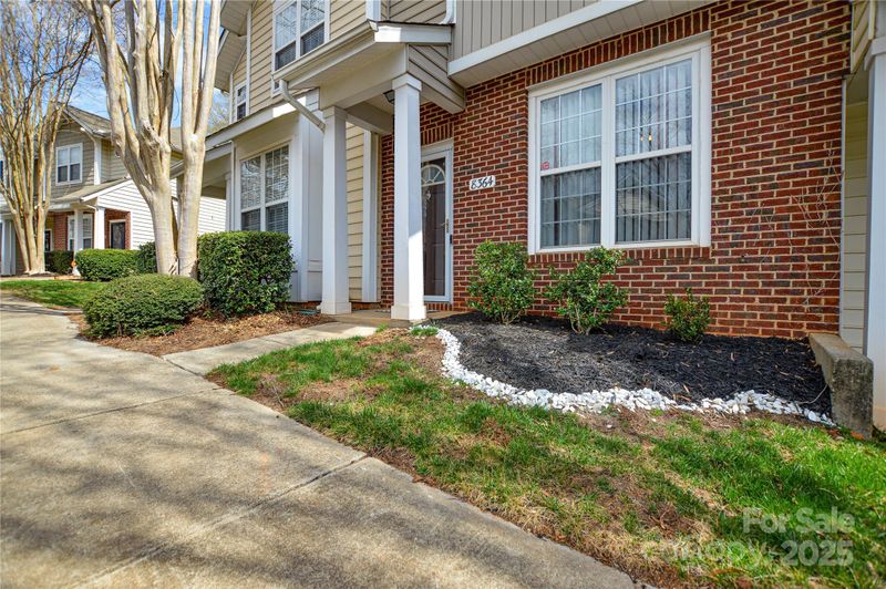 8364 Chaceview Ct, Charlotte, NC 28269