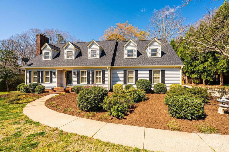 3021 8th Street Ct NE, Hickory, NC 28601