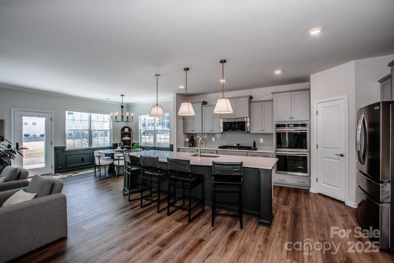 242 Hamptons Cove Rd, Troutman, NC 28166