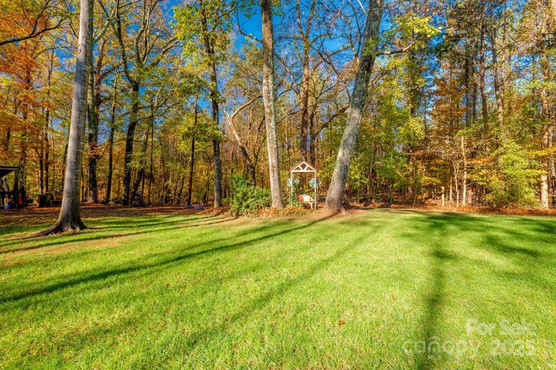 10032 Hunters Trace Dr, Concord, NC 28027