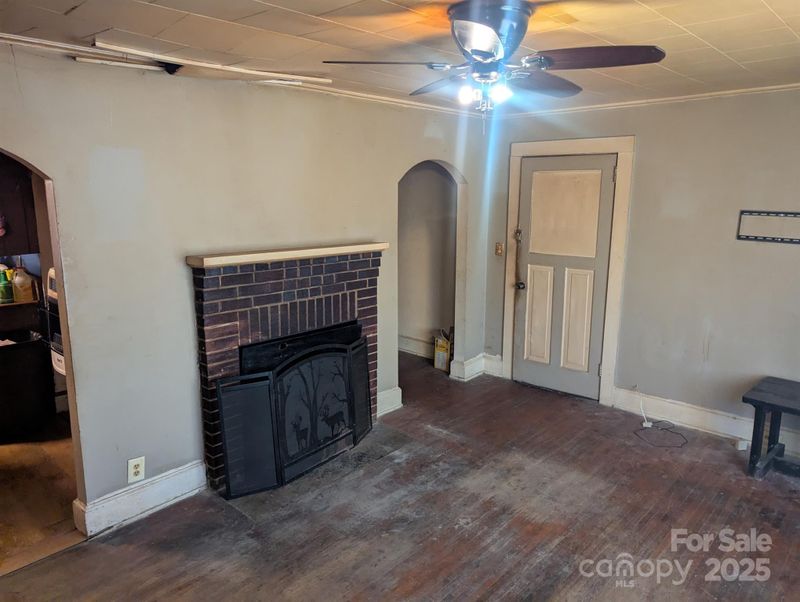 2039 Garland Ave, Gastonia, NC 28052
