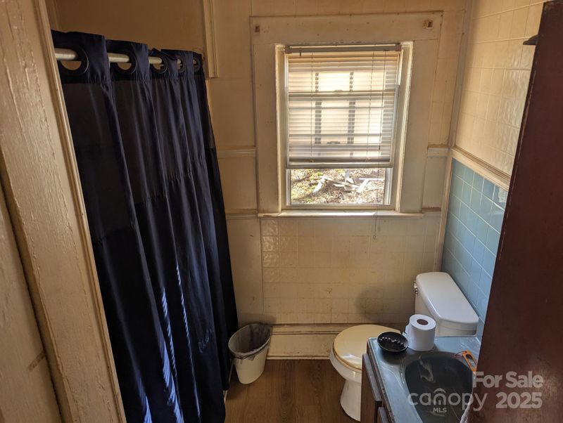 2039 Garland Ave, Gastonia, NC 28052