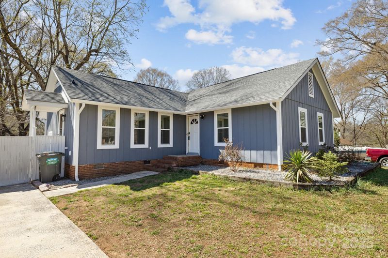 9418 Stately Oak Ln, Mint Hill, NC 28227