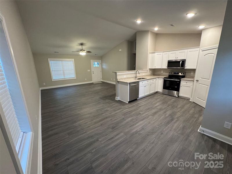 1311 Meadow Ave, Kannapolis, NC 28083