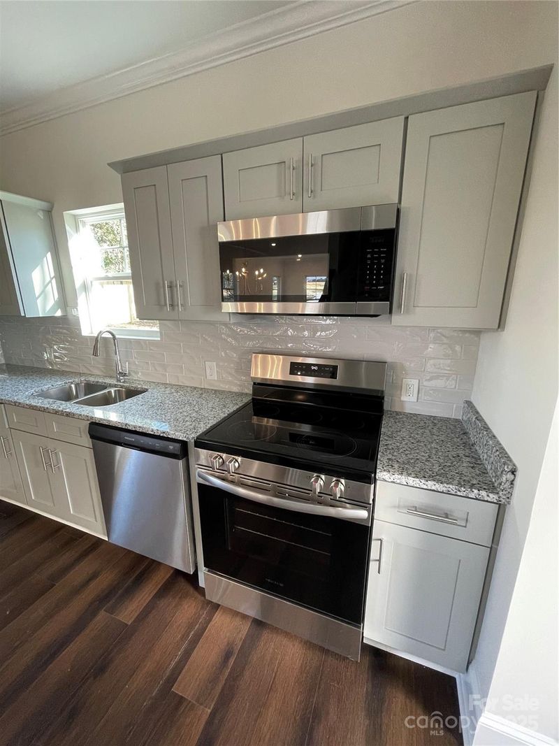 8704 Moody Rd, Charlotte, NC 28215