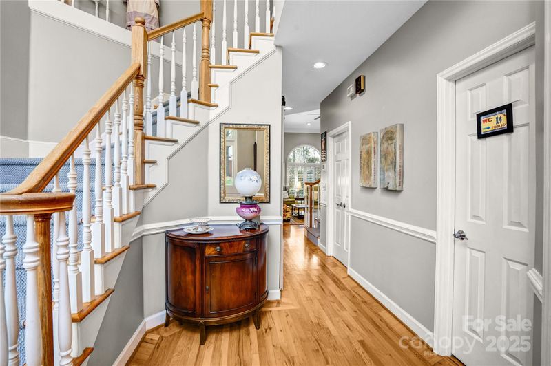 201 N Brackenbury Ln, Charlotte, NC 28270