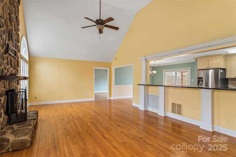 3772 Sandy Ford Rd, Hickory, NC 28602