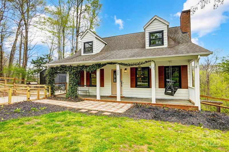 329 Treeline Dr, Belmont, NC 28012