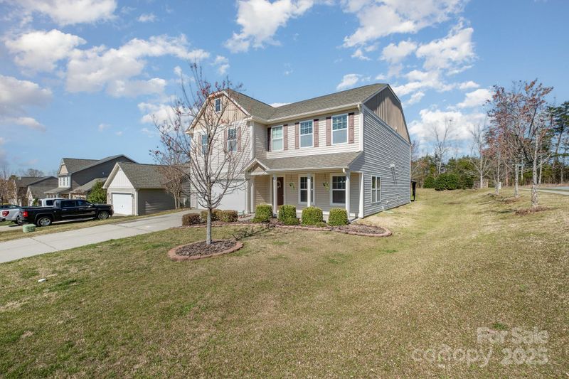 887 Pointe Andrews Dr, Concord, NC 28025