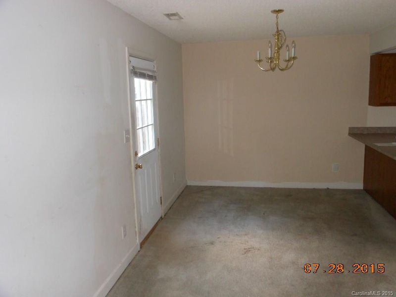 405 Goosedown Ct, Charlotte, NC 28216
