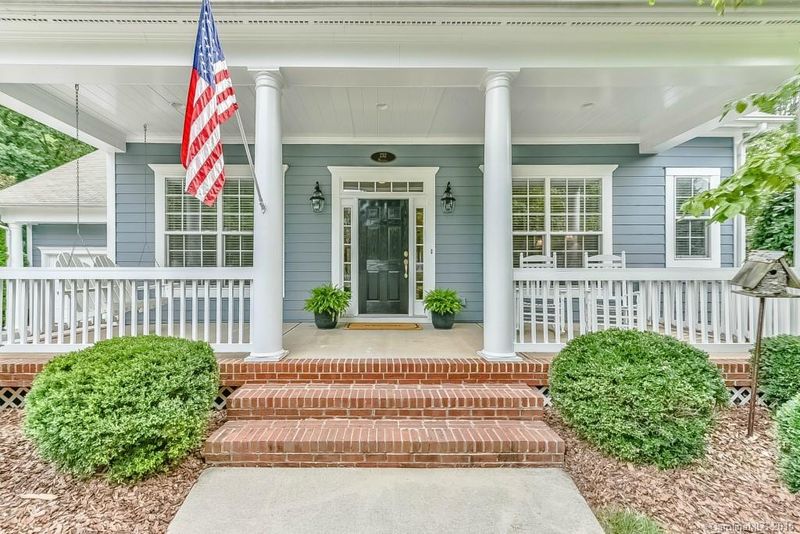 232 O Henry Ave, Davidson, NC 28036